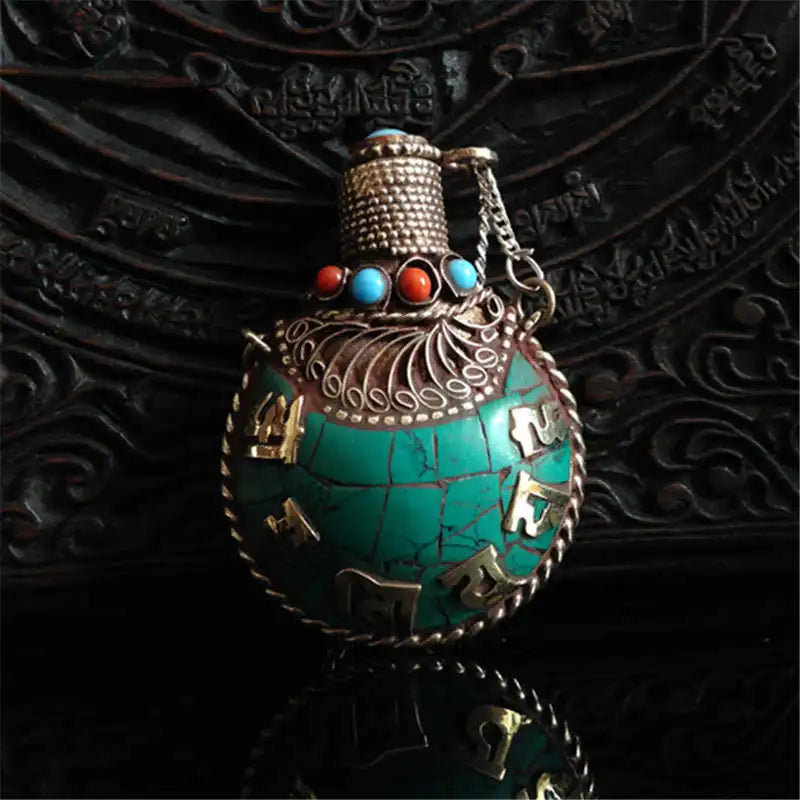 Nepal Hand Brass Inlaid Stone Snuff Bottle Tibetan Amulets Craft
