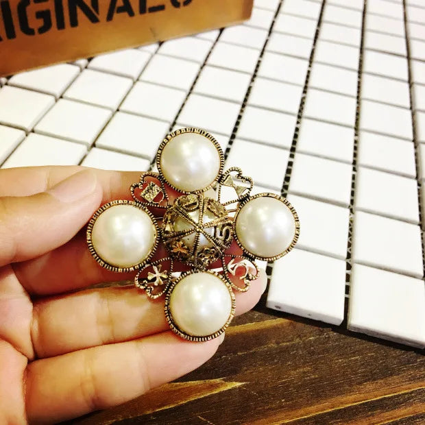 Baroque Hot Vintage Pearl Brooch No.5 Retro Pins