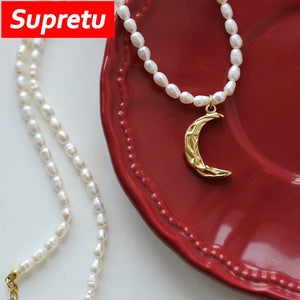 Baroque Pearl 18K Moon Pendant Necklace For Women Crescent Charm Choker Chain