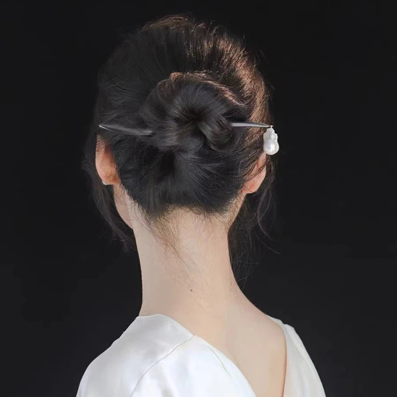 Chinese Baroque Pearl Hairpin Sandalwood Hair Stick