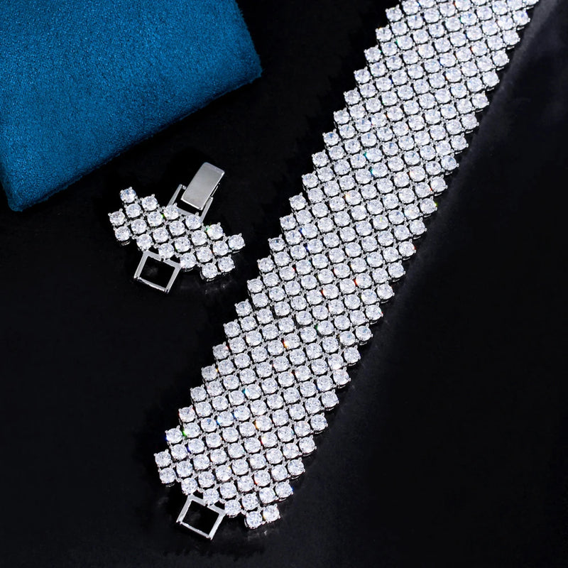 Luxurious CZ Paved Wide Round Bracelet Bangle Wedding Party Jewelry