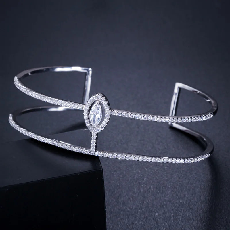 Green Round CZ Crystal Paved Cuff Bracelet B165