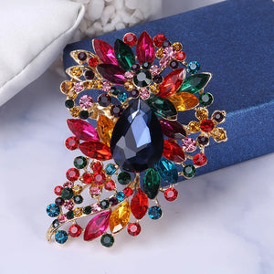Alloy Inlaid Rhinestone Brooch Fashionable High-end Pin Gift MM-962
