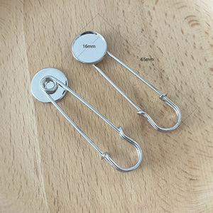 Platina Brooch Round Pin Collet Decorative Metal Jewelry
