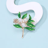Beaut&Berry Drip Oil Plant Brooch Ladies Office Gift