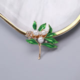Beaut&Berry Drip Oil Plant Brooch Ladies Office Gift