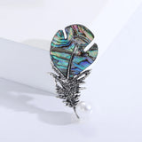 Beaut&Berry Shell Brooch Natural Freshwater Pearl Feather Brooch