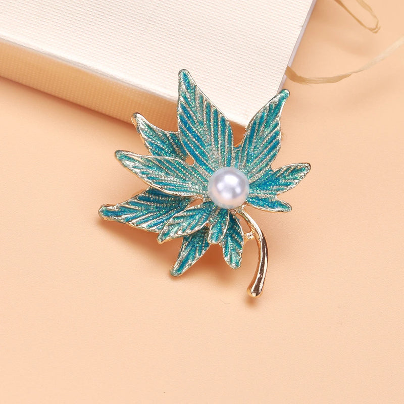 Beaut&Berry Leaves Maple Brooches Enamel Flower Brooch Pins