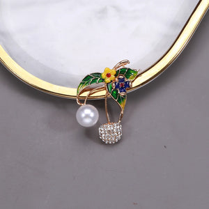 Beaut&Berry Pearl Rhinestone Cherry Brooch Fruit Jewelry Gift