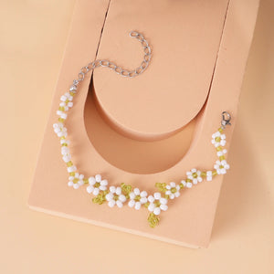 Small Fresh Rice Beads Hand-woven Bracelet Flower Bracelet For Girls