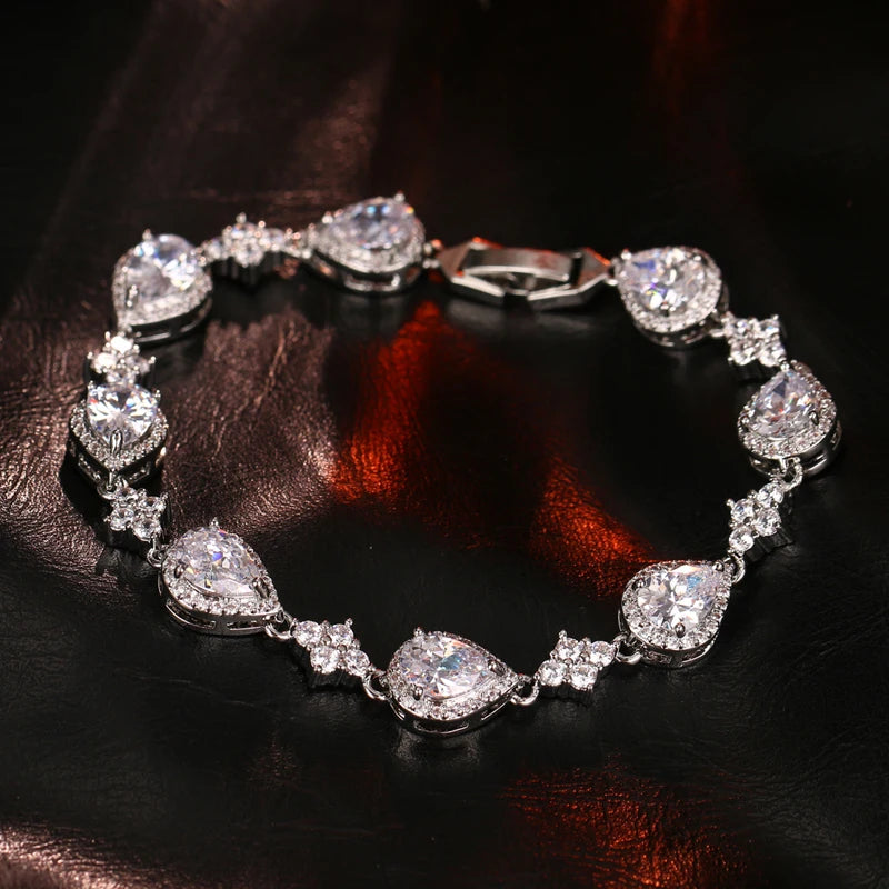 Waterdrop-shape Sparkling Bracelet for Female Charming Decoration