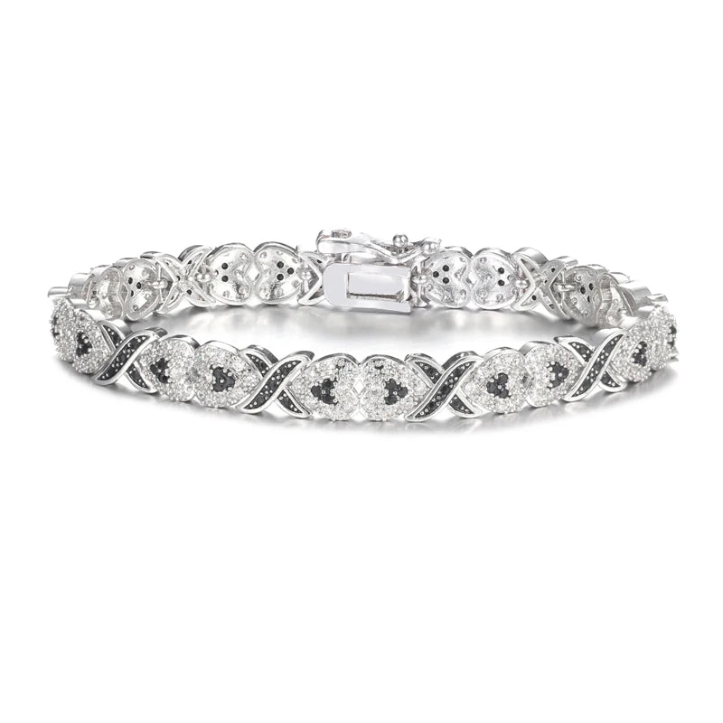 Charming Zirconia Bracelet Dress-Up With Heart Shape Design
