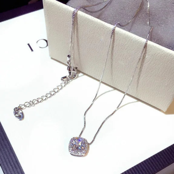 Zircon Stone Silver Rose Pendant Necklace for Women