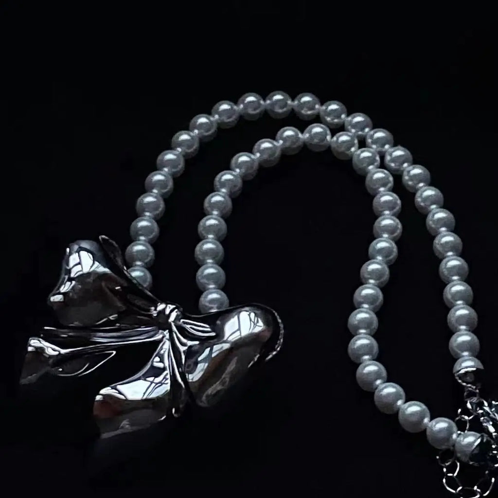 Vintage Charm Pearl Pendant Necklace for Women