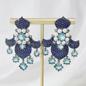Elegant Royal Pearl Earring for Women