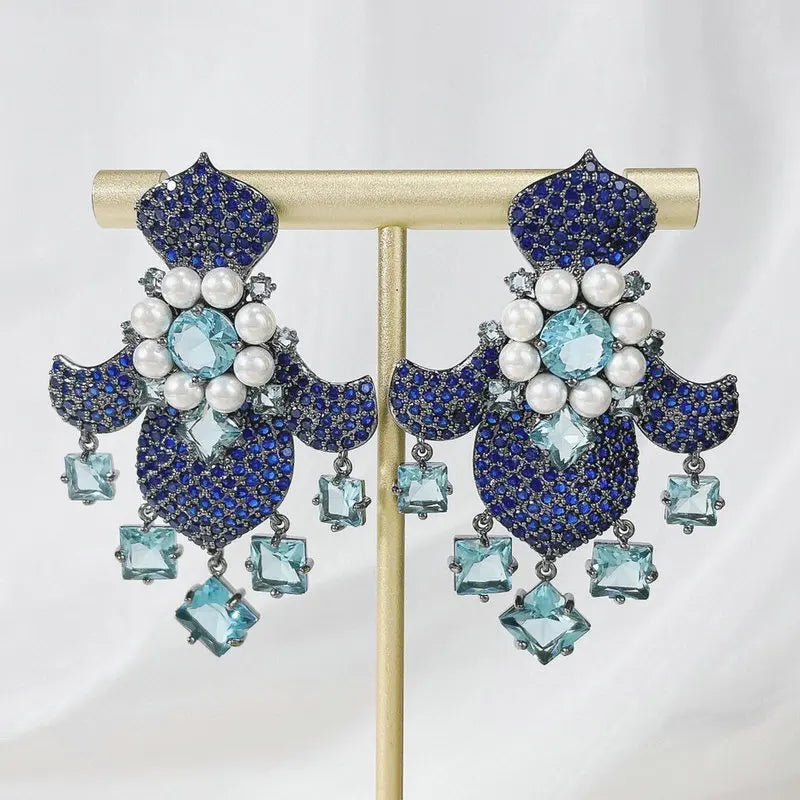 Elegant Royal Pearl Earring for Women