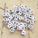100PCS 10*10MM Square Acrylic Letter Beads for Bracelet Jewelry