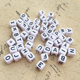100PCS 10*10MM Square Acrylic Letter Beads for Bracelet Jewelry