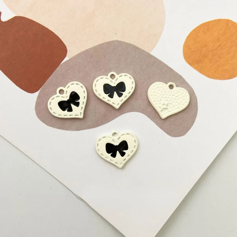 DIY Jewelry Material - Fragrance Wind Spray Paint Bow Bear Pendant
