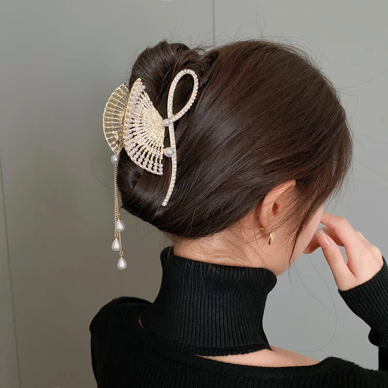Vintage Pearl Hair Pins with Rhinestone Fan Tassel Grip