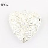 BoYuTe 26MM Filigree Heart Photo Locket Metal Brass Locket Pendant
