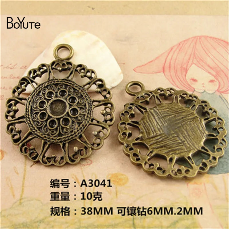 BoYuTe 20 Pieces 38MM Vintage Charms Round Cards Pendant Antique Bronze