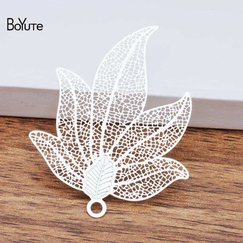 BoYuTe 20Pcs Maple Leaf Charm 6 Colors Pendant Charms for Necklace