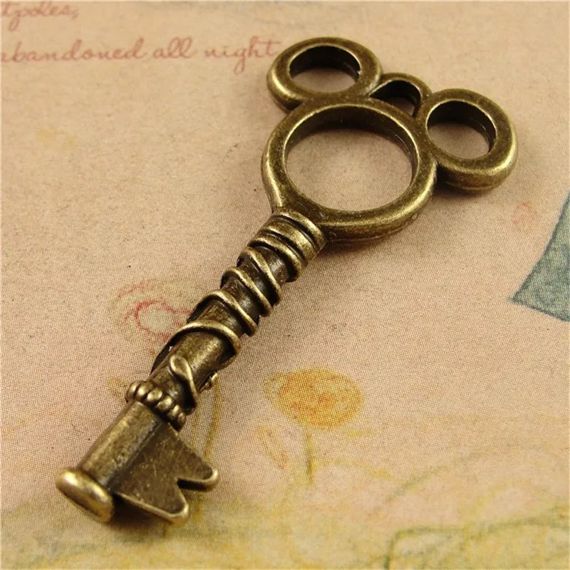 BoYuTe 30Pcs 23*47MM Zinc Alloy Key Pendant Vintage DIY Charms Pendants