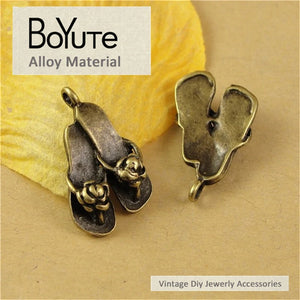 BoYuTe 24*15MM Slipper Pendant Antique Bronze Plated DIY Jewelry Accessories