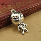 BoYuTe 16*30MM Alien Extraterrestrial Pendant Charms Lot