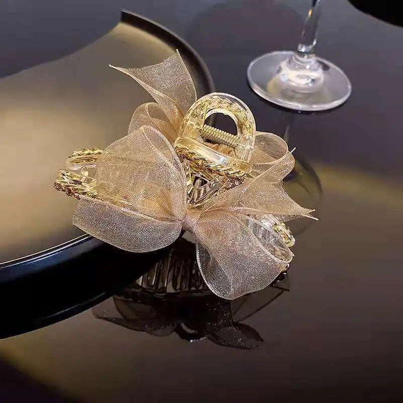 Feminine Bow Hair Clip for a Stylish Look