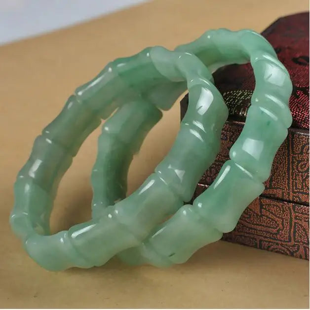 Bracelet en jadeite fait ? la main en bambou