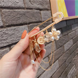 Flower Portrait Pearl Chain Safety Pin Badges for Women