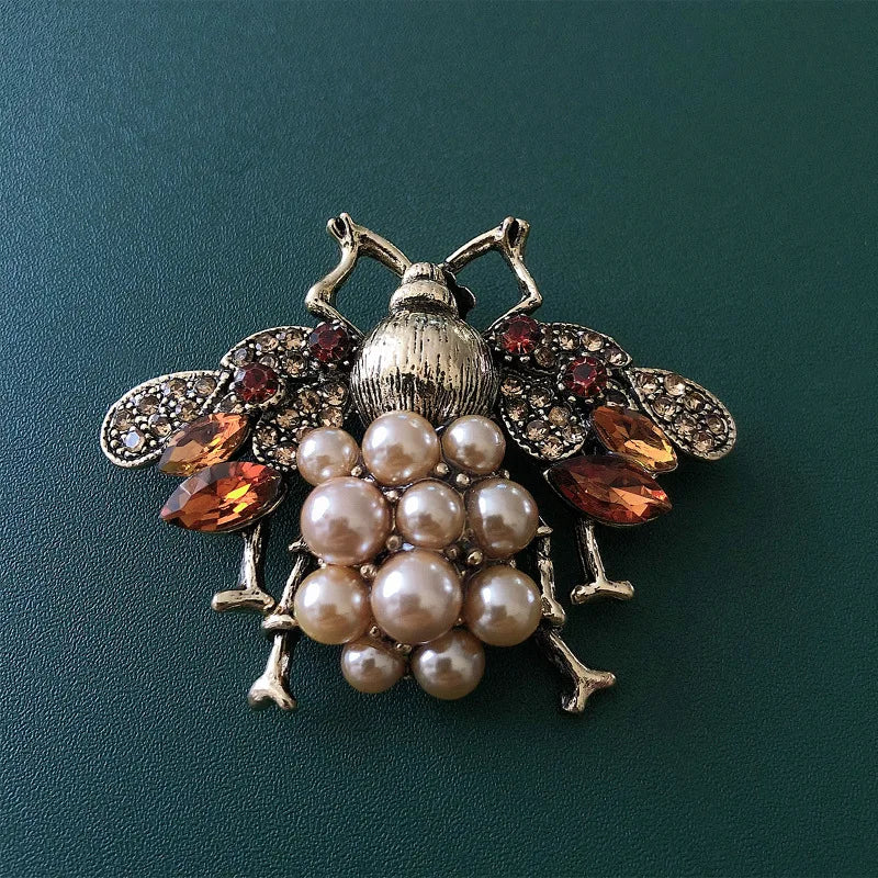 Vintage Bee Brooch Pin Women's Coat Shawl Buckle Insect Jewelry