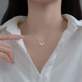 925 Silver Circle Diamond V Necklace for Her