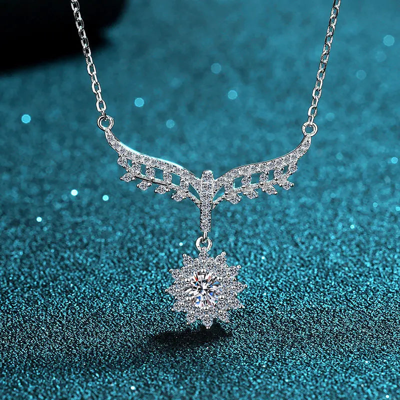 Angelwings Necklace Chain 0.5ct Moissanite Snowflake Necklace