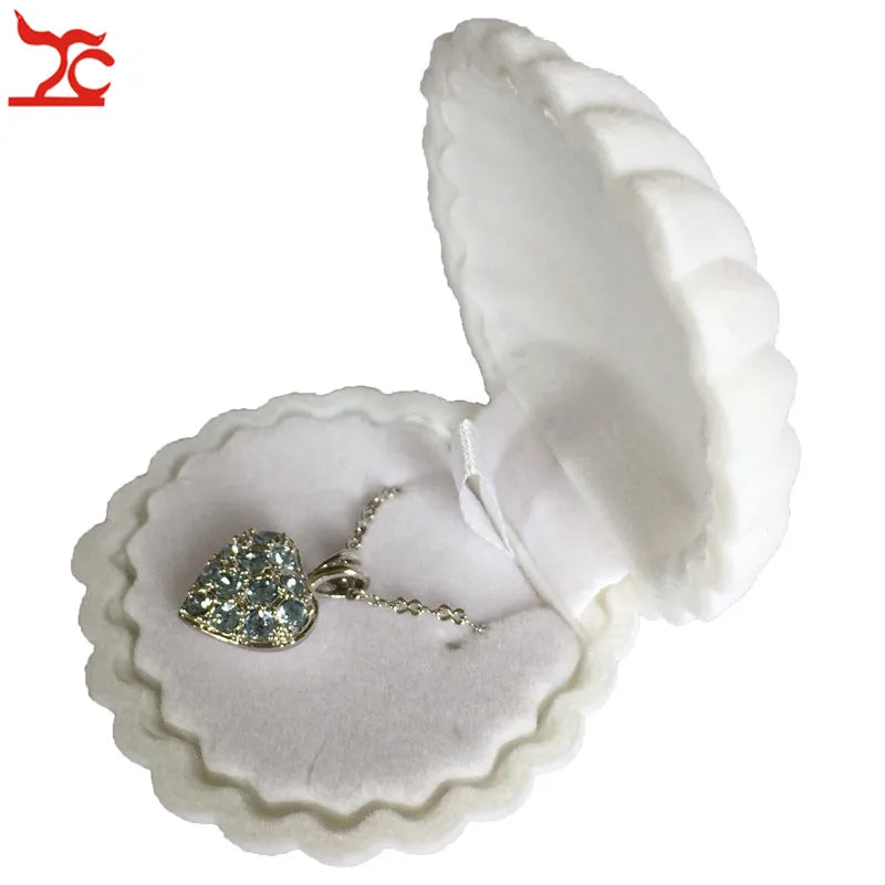 Shell Shape Velvet Earring Case Jewelry Display Storage