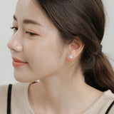S999 Silver Cat Paw Screw Balls Stud Earrings