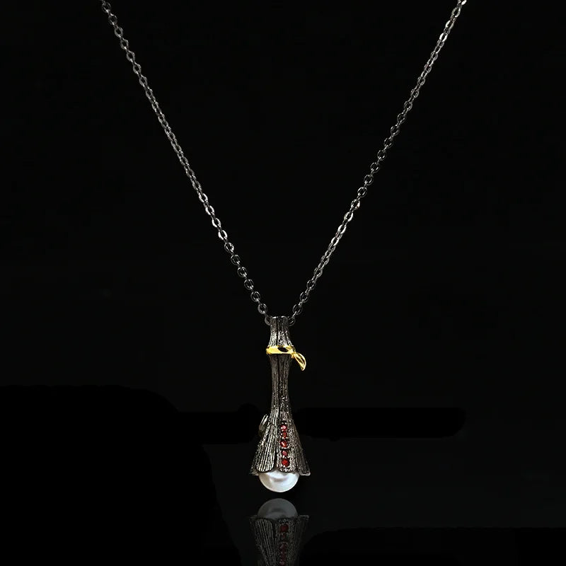Retro Freshwater Pearl Pendant Necklace for Women