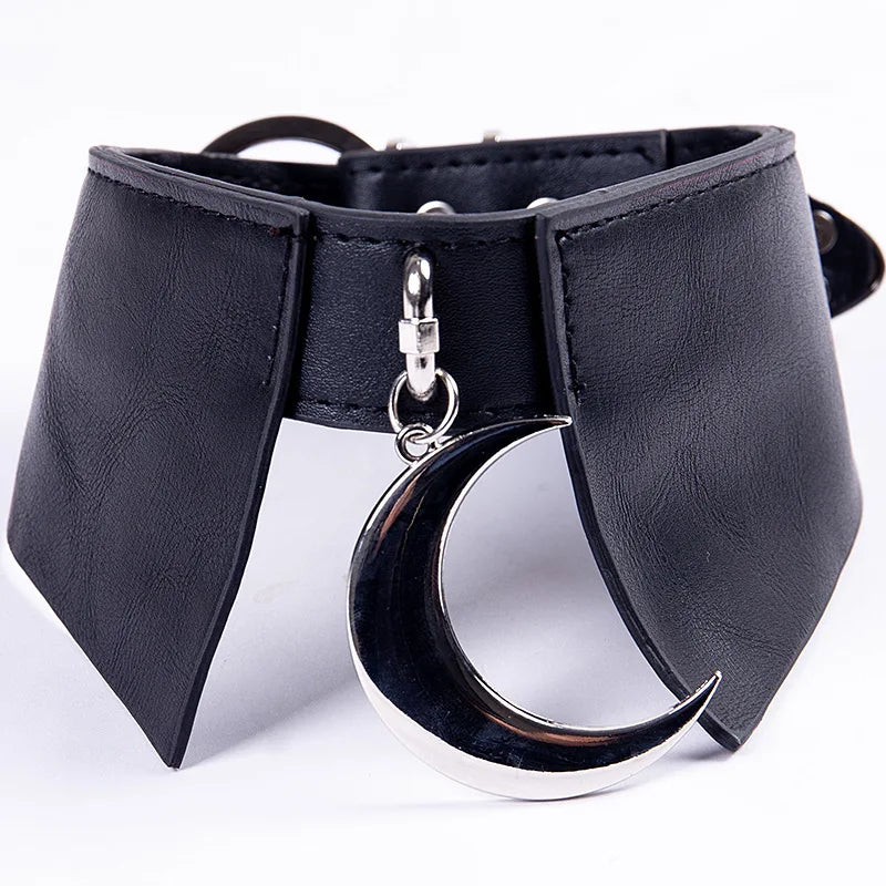 Women Pu Leather Crescent Shaped Collar Necklace