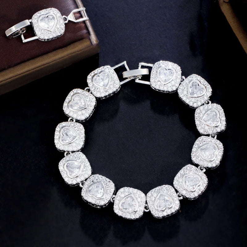 CWWZircons Love Heart Shape Bracelet for Women Valentines Gift