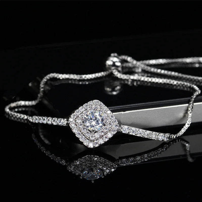 CWWZircons Rose Chain Bracelet With Zirconia