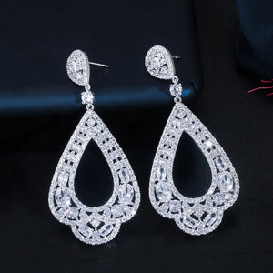 CWWZircons CZ Crystal Large Circle Hoop Earrings For Women CZ147