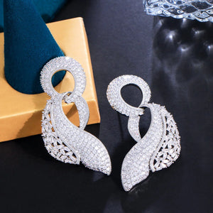 CWWZircons Round Cubic Zirconia Dangly Earrings CZ526