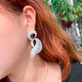CWWZircons Round Cubic Zirconia Dangly Earrings CZ526