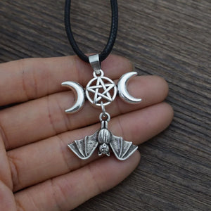 Celtic Gothic Wicca Halloween Bat Pentagram Pendant Necklace
