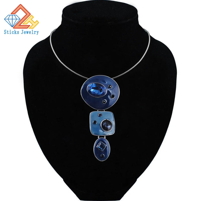 Enamel Sexy Pendant Charm Necklace with Rope Chain for Women