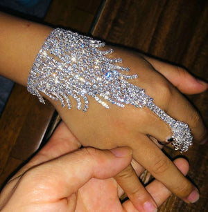 Girls Crystal Finger Ring Bracelet Rhinestone Hand Harness Bangle