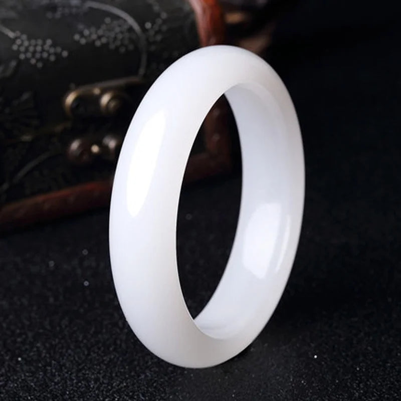 Chinese Natural Jade Bracelet Hand-Carved Bangle Charm Jewellery