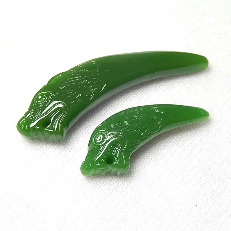 Chinese Green Jade Wolf Tooth Pendant Necklace Hand-Carved Charm Amulet